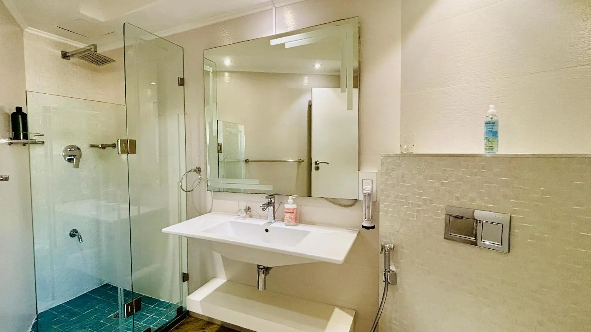 Zals -Luxury Accommodation Island Club Century City Cape Town